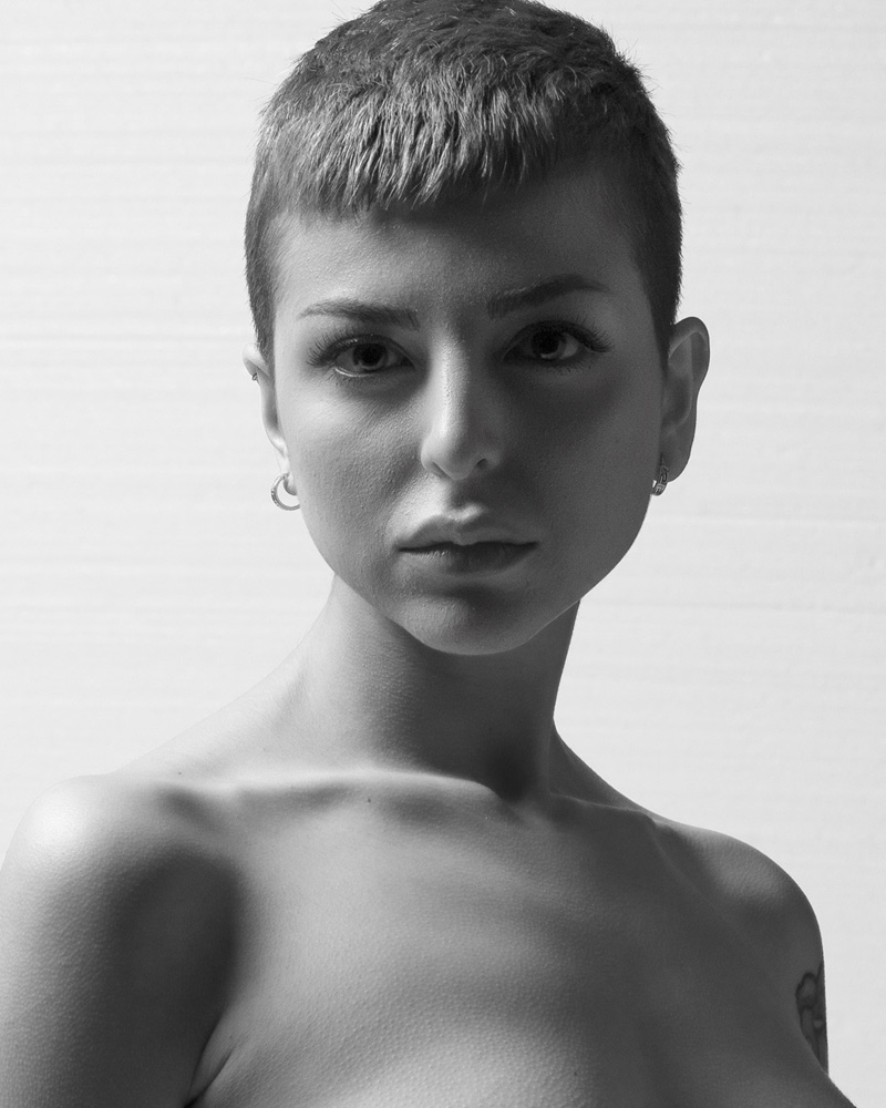 studio beauty fashion portrait